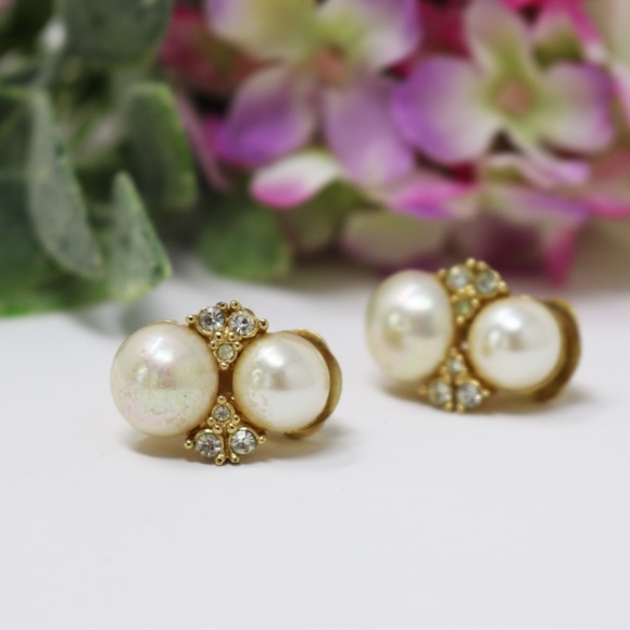 VTG CHRISTIAN DIOR Earrings Gold Plated Faux Pearl Swarovski Crystals Clip Ons. - Picture 7 of 9
